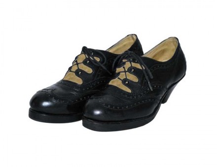 "Ghillie" Black women's ghillie style shoe with 2 1/2" heel